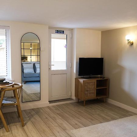 The Cwtch, Adorable Apartment In The Heart Of Ludlow Exterior photo